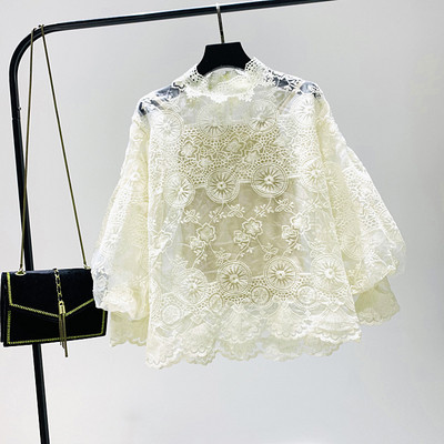 Női széles fehér és bézs blúz csipkével