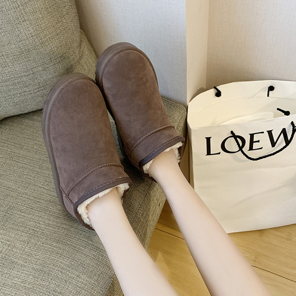 Alkalmi női csizma puha béléssel, négy színben