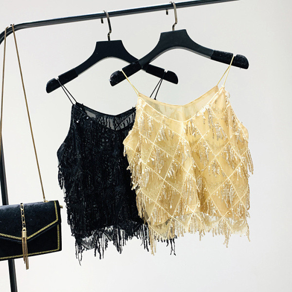 Top modern scurt din tul și paiete