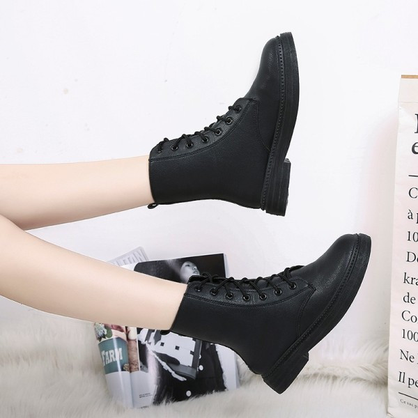 Öko velúrból készült alkalmi női csizma fekete színben