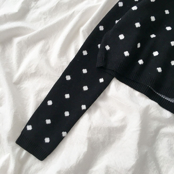 Modern női rövid pulóver két színben O-nyakkal