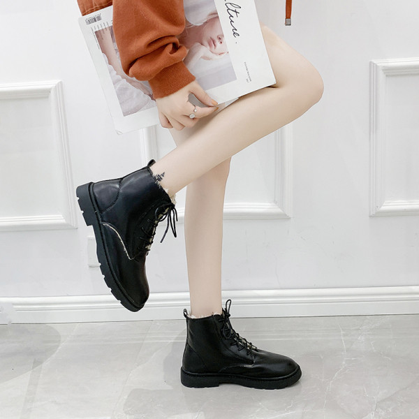 Modern női csizma puha béléssel - két modell