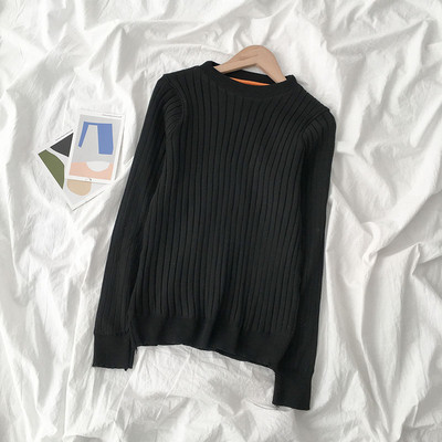 Alkalmi női pulóver ovális nyakkivágással és puha béléssel, különböző színekben