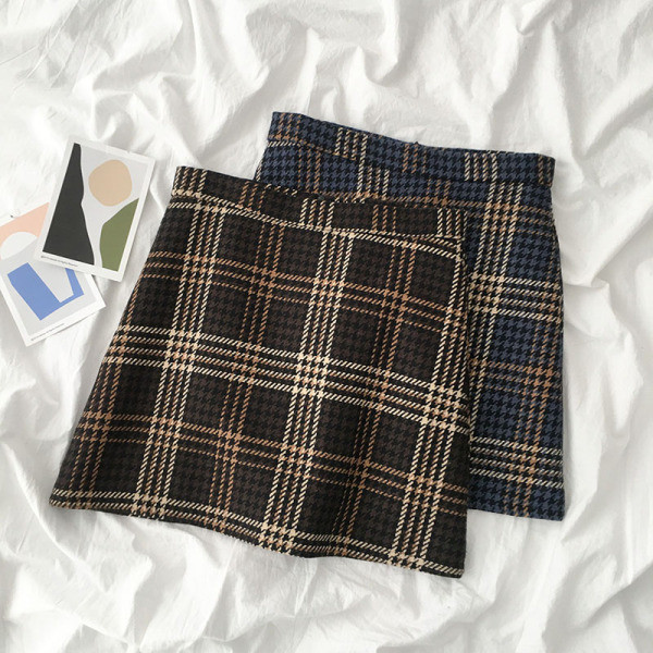 Kockás női szoknya két színben, magas derékkal