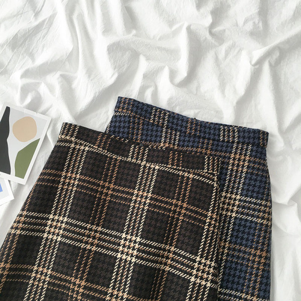 Kockás női szoknya két színben, magas derékkal