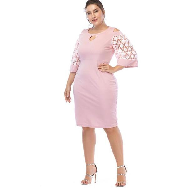Nagy méretű női rövid ruha 3/4-es ujjal és O-nyakú rózsaszín színben