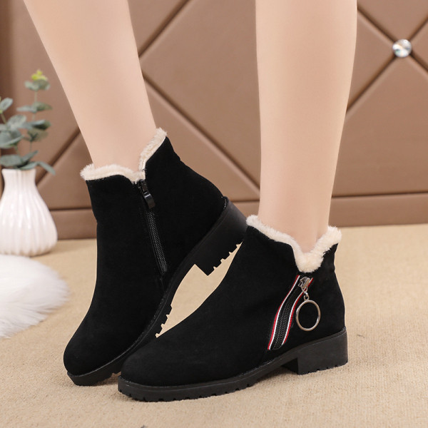 Alkalmi női csizma puha béléssel és durva talppal, két színben