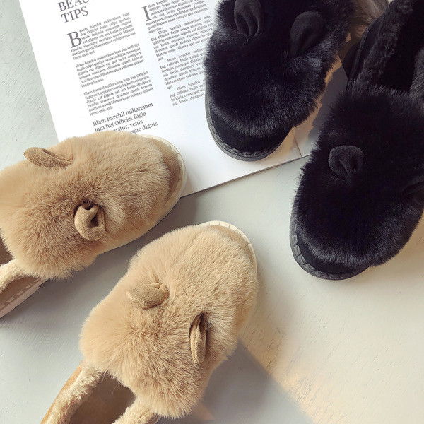 Modern női pehelycipő barna és fekete 3D elemekkel