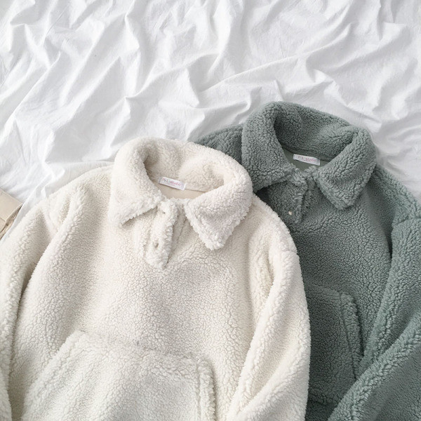 Καθημερινό γυναικείο φούτερ με κουμπιά και τσέπη σε δύο χρώματα