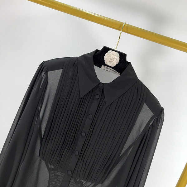 Modern fekete tüll ing gombokkal és klasszikus gallérral