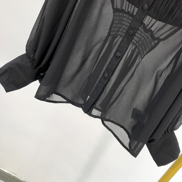 Modern fekete tüll ing gombokkal és klasszikus gallérral