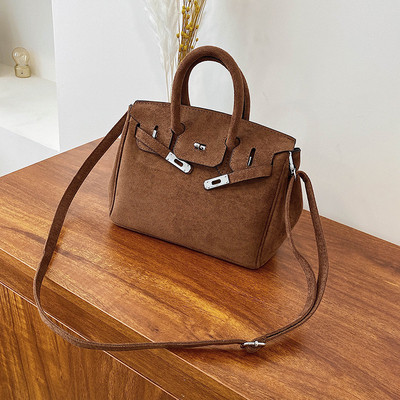 Stílusos női velúr táska hosszú és rövid fülekkel, több színben