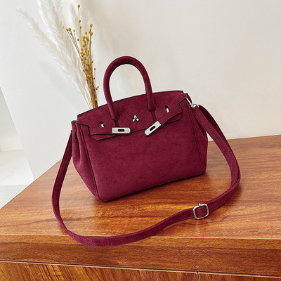 Stílusos női velúr táska hosszú és rövid fülekkel, több színben