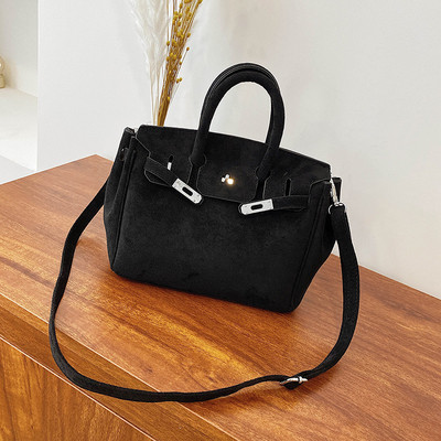 Stílusos női velúr táska hosszú és rövid fülekkel, több színben