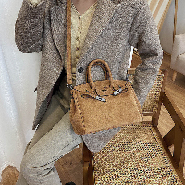 Stílusos női velúr táska hosszú és rövid fülekkel, több színben