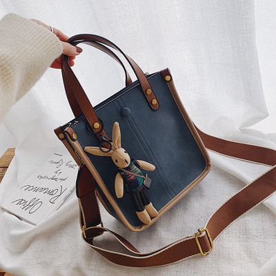 Női bőr táska kiegészítővel több színben