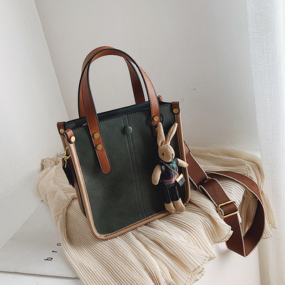 Női bőr táska kiegészítővel több színben