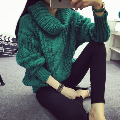 Актуален дамски пуловер с висока поло яка в няколко различни цвята 