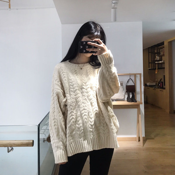 Női téli pulóver kerek nyakkivágással, többféle színben