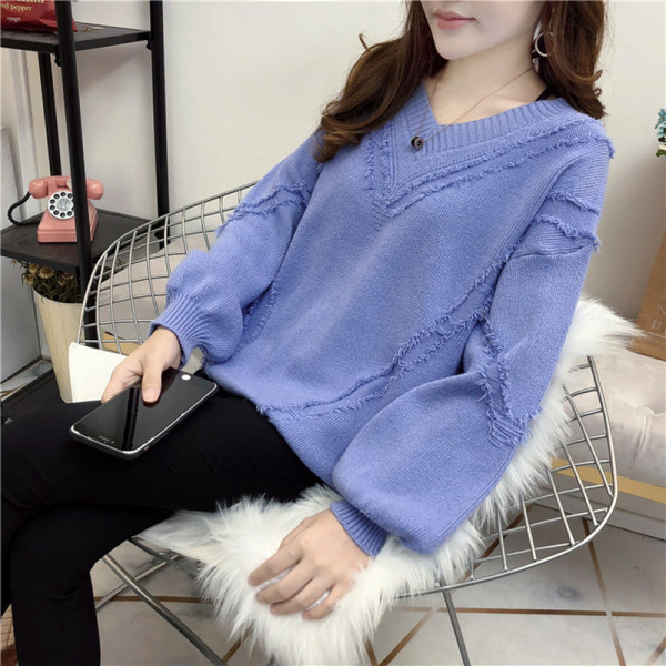 Modern női pulóver spitz nyakkivágással, több színben