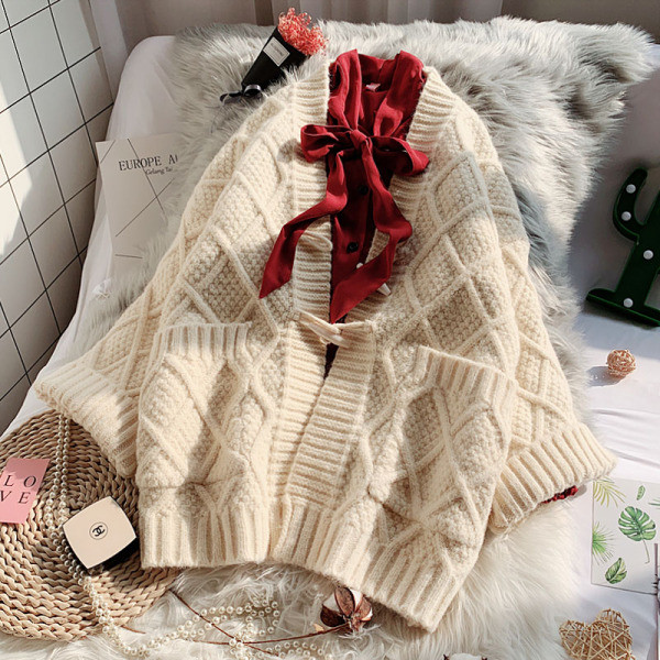 Női alkalmi mellény nagy gombokkal, több színben