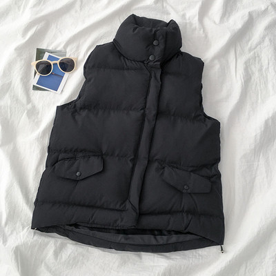 Női alkalmi mellény három színben, magas gallérral és gombokkal