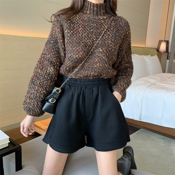 Alkalmi rövidnadrág elasztikus derékkal, szürke és fekete színben