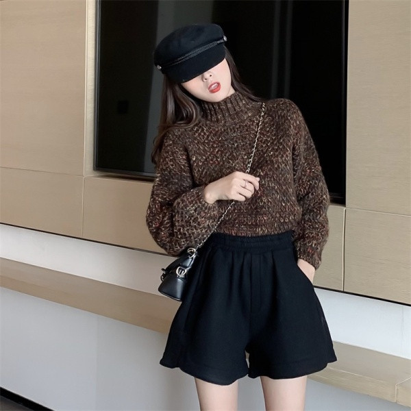 Alkalmi rövidnadrág elasztikus derékkal, szürke és fekete színben