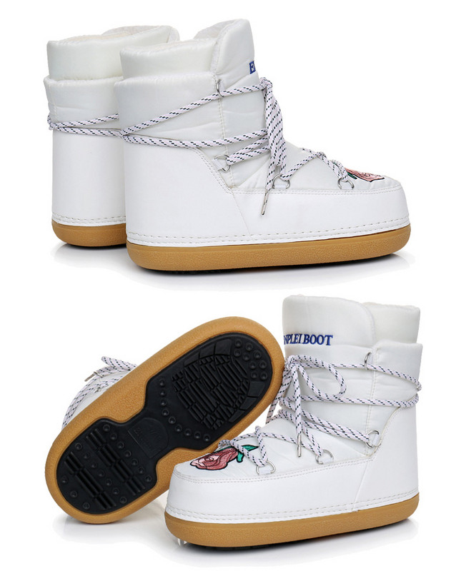 Ghete de dama moderne cu broderie si sireturi in alb si negru