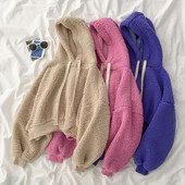 Napi női pulóver három színben kapucnival és nyakkendővel