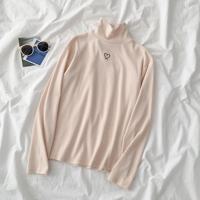 Modern női blúz három színben hímzéssel és pólógallérral