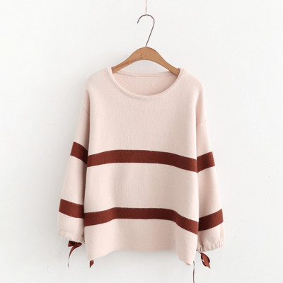 Modern női blúz kerek nyakkivágással, ujjkötővel