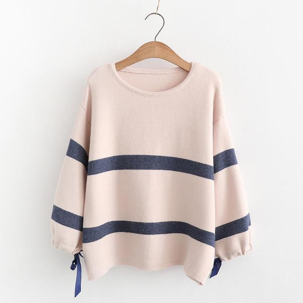 Modern női blúz kerek nyakkivágással, ujjkötővel