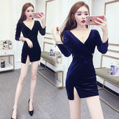 Rochie elegantă de damă, cu decolteu cu crestătură și spitz, în negru și albastru