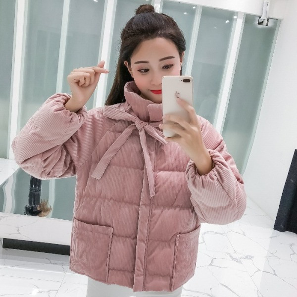 Rövid téli kordbársony kabát rózsaszín és fekete zsebekkel