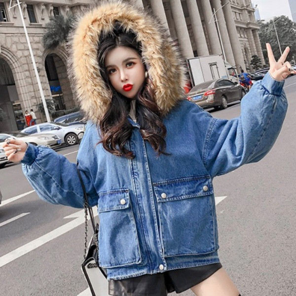 Jachetă scurtă de iarnă din denim cu glugă din blană artificială