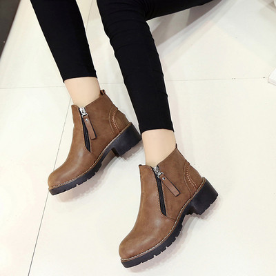 Női alkalmi csizma eko bőrből, cipzárral - fekete és barna színben