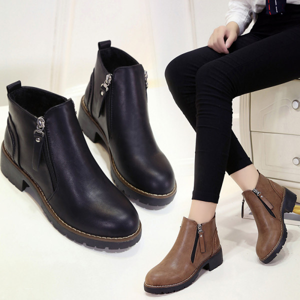 Női alkalmi csizma eko bőrből, cipzárral - fekete és barna színben