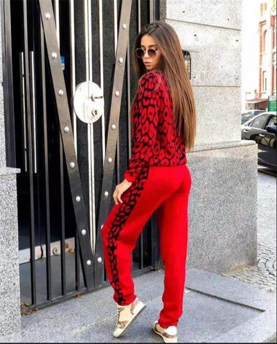 ÚJ modell női napi két részből álló szett négy színben