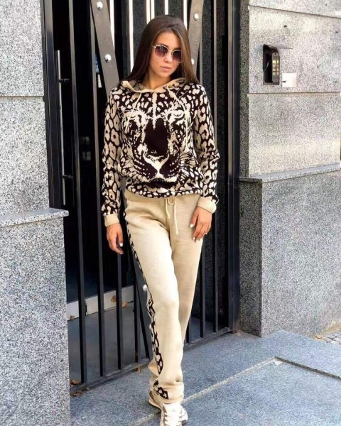 ÚJ modell női napi két részből álló szett négy színben