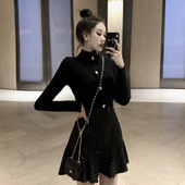 Rövid csíkos szoknya magas derékkal és fürtökkel