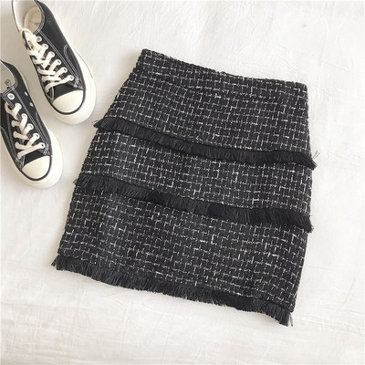 Γυναικεία κοντή φούστα σε μαύρο και άσπρο χρώμα με υψηλή μέση