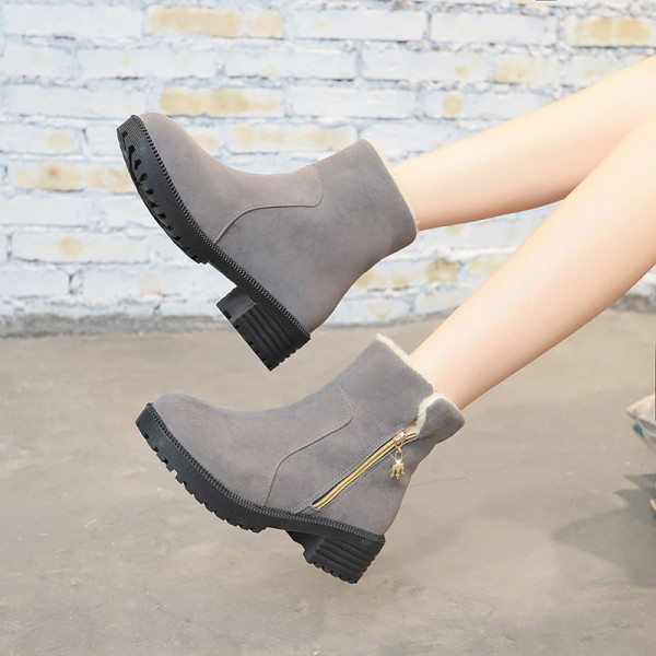 Alkalmi női csizma sima modell cipzárral és vastag sarokkal fekete, zöld és szürke színben