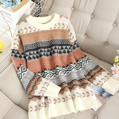 Színes női pulóver kerek nyakkivágással, három színben