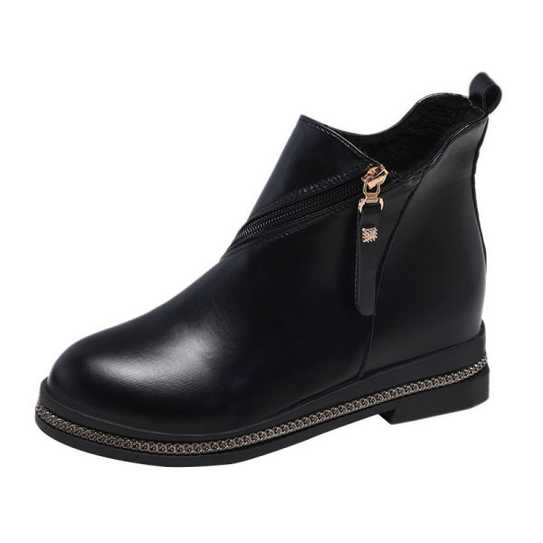 Alkalmi női csizma sima modell cipzárral fekete színben