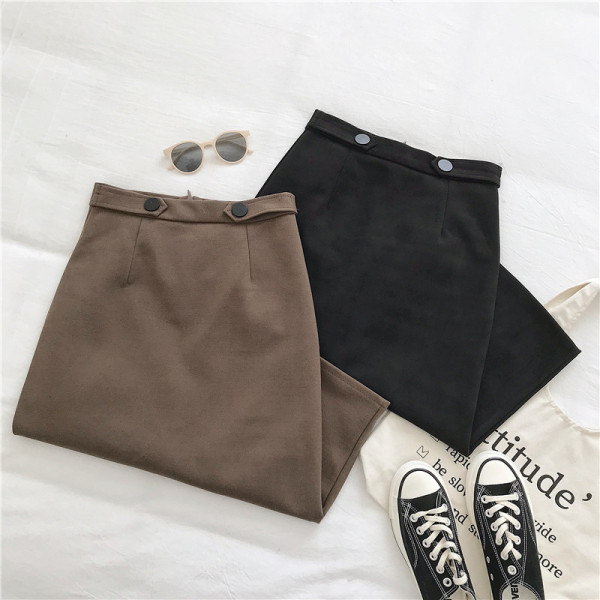 Γυναικεία κομψή φούστα σε μαύρο και καφέ χρώμα  με κουμπιά με ψηλή μέση