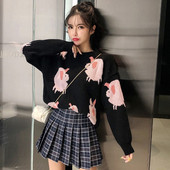 Modern női pulóver fekete színben őszre és télre