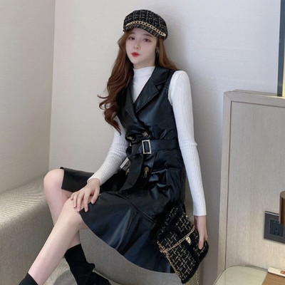 Μοντέρνο γυναικείο φόρεμα με ζώνη οικολογικού δέρμα σε καφέ και μαύρο χρώμα