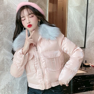 Rövid tavaszi-őszi női kabát fehér színben, pehelyszínnel