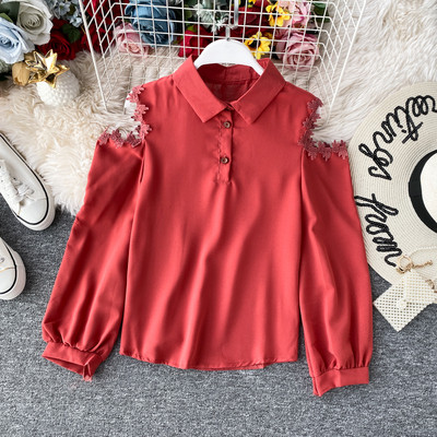 Μοντέρνο γυναικείο πουκάμισο με δαντέλα και γυμνά ώμους σε διάφορα χρώματα